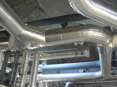 Ejemplo de red de distribución de frío y calor, existente en el Fórum